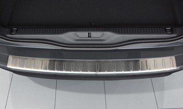 Накладка на бампер з ребрами та загином Citroen C4 Picasso 2 фото