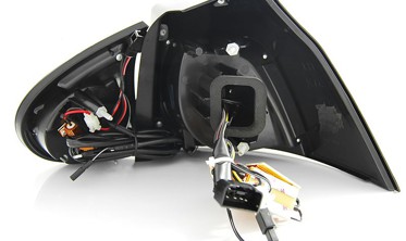 Тюнинговые фонари задние VOLKSWAGEN GOLF 5 full led фото