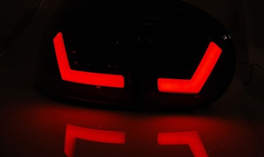 Тюнинговые фонари задние VOLKSWAGEN GOLF 5 full led фото