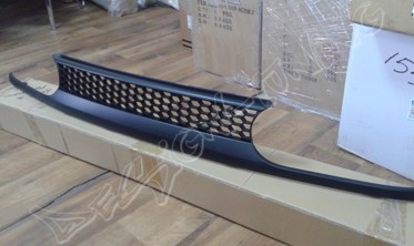 Решетка радиатора VW Golf 3 Honeycomb фото