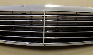 Решітка радіатора Mercedes W211 стиль оригінал фото
