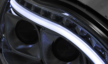 Тюнинговые фары для MERCEDES S W220 в стиле W222 фото