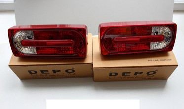 Фонари задние MERCEDES G W463 рестайлинг фото