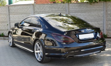 Центральний дифузор на задній бампер Mercedes CLS C218/W218 AMG-line фото