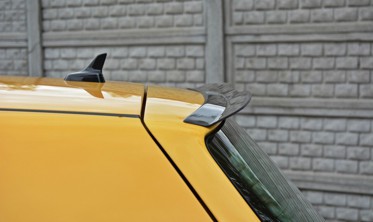 Спойлер крышки багажника Volkswagen Golf IV  фото