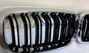 Решітка радіатора (ніздрі) BMW X5 F15 / X6 F16 М-стиль хром рамка фото