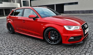 Боковые накладки на пороги Audi S3 / A3 S-line 8V / 8V FL Sportback фото