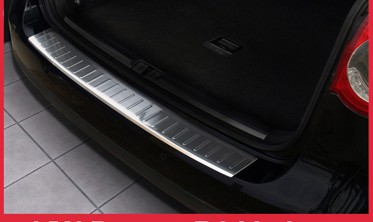 Накладка на бампер із загином Volkswagen Passat B6 Variant фото