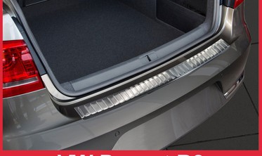 Накладка на бампер с загибом Volkswagen Passat B8   фото