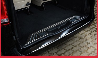 Накладка на задний бампер Mercedes W447 klasa V, Vito III черная (графит) фото