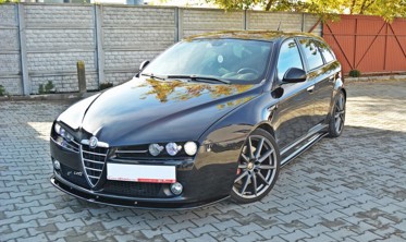 Тюнінгова накладка під передній бампер Alfa Romeo 159 фото