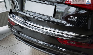 Накладка на бампер із загином та ребрами Audi Q5 подвійне полірування фото
