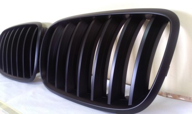 Решетка радиатора (ноздри) BMW X5 E70 / X6 E71 черная матовая фото