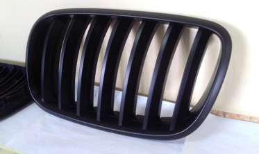 Решетка радиатора (ноздри) BMW X5 E70 / X6 E71 черная матовая фото