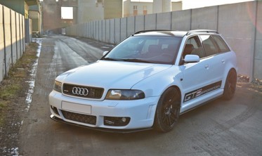 Тюнінговий дифузор переднього бампера Audi RS4 B5 фото