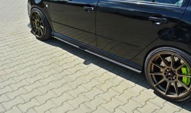 Тюнинговые накладки под боковые пороги Skoda Fabia I RS фото