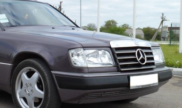 Накладки на фары (реснички) Mercedes W124 фото