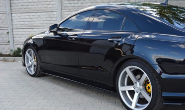 Тюнінгові накладки на пороги Mercedes CLS C218 AMG фото