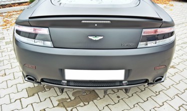 Боковые накладки заднего бампера Aston Martin V8 Vantage фото