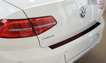 Накладка на бампер Volkswagen Passat B8 Carbon red фото