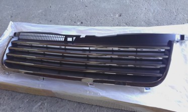 Решетка радиатора VW Passat B5 (3BG) FL хром полоски фото