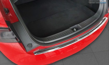 Захисна накладка на бампер із загином Tesla Model S Liftback (сталь+carbon) фото