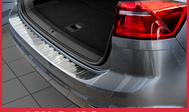 Накладка на бампер із загином та ребрами Volkswagen Golf Sportsvan фото