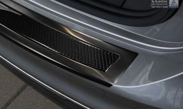 Накладка на бампер Volkswagen Tiguan II (черная сталь+carbon) фото