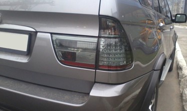 Задні світлодіодні ліхтарі BMW X5 E53 тоновані фото