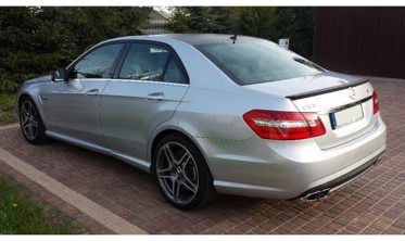 Спойлер багажника Mercedes W212 в стиле AMG фото