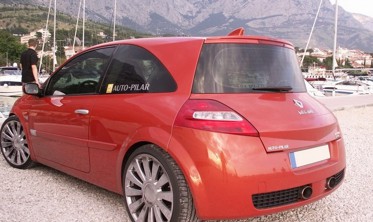 Спойлер кришки багажника Renault Megane 2 хетчбек у стилі Sport фото