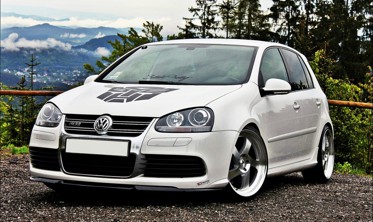 Диффузор переднего бампера Volkswagen Golf 5 R32 Cupra фото