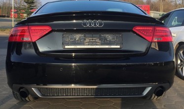 Диффузор заднего бампера Audi A5 Sportback стиль S-line с двумя вырезами  фото