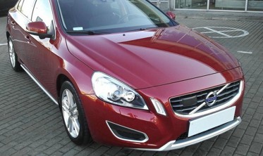 Накладка на передній бампер Volvo V60/S60 дорестайлінг фото