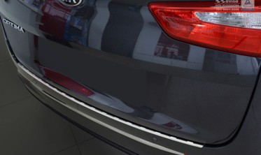 Накладка на бампер с загибом и ребрами Kia Optima IV Combi фото