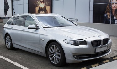 Накладка нержавейка на бампер с загибом и ребрами BMW 5 F11 Touring (kombi)  фото