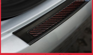 Накладка на бампер із загином Mercedes GLE C292 чорна сталь+carbon red фото
