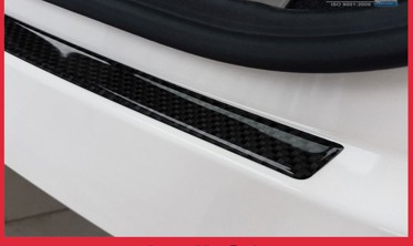 Накладка на бампер AUDI Q3 Sedan Carbon фото
