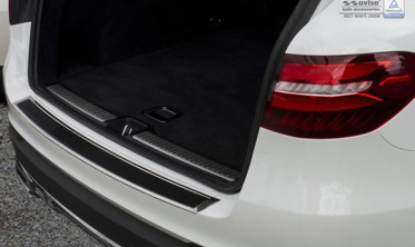 Накладка на бампер с загибом Mercedes GLC сталь+сarbon фото