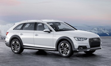 Накладка на бампер із загином та ребрами Audi A4 B9 Allroad чорна фото
