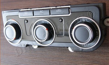 Кольца на ручки печки VW Caddy / Golf 6 / Touran / Eos / Jetta / Sirocco / Tiguan / VW T5 fl / T6 / VW CC / Passat B7  фото
