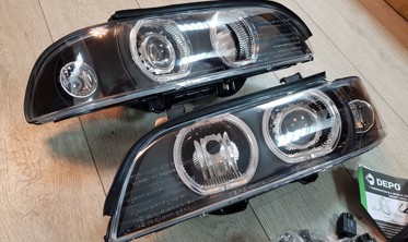 Тюнинговые фары передние BMW E39 с LED кольцами (D2S/Н7) фото