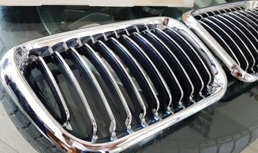 Решітка радіатора BMW E36 хром фото