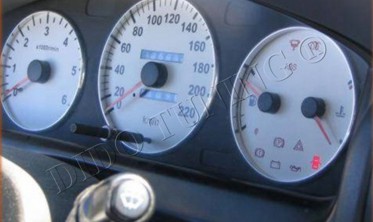 Кольца на приборы Toyota Carina E фото