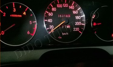 Кольца на приборы Toyota Carina E фото