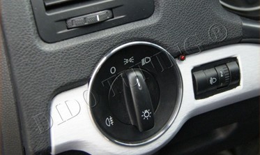 Декоративне кільце на перемикач світла Skoda Octavia 2 фото